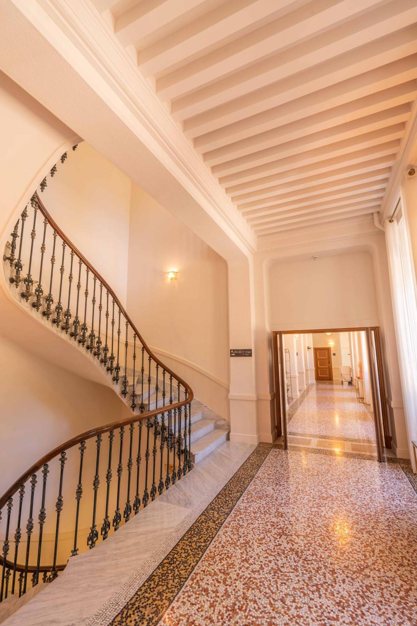 Hotel L'Orangeraie Ла Круа-Вальме Экстерьер фото