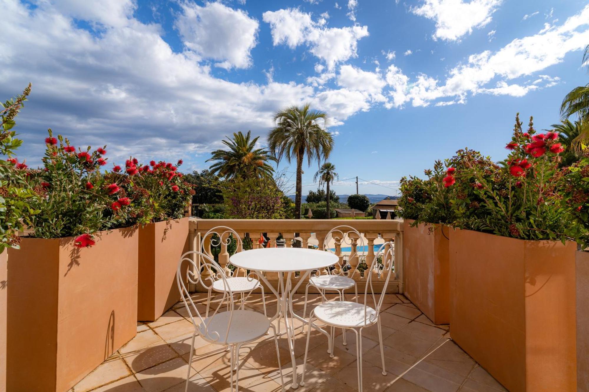 Hotel L'Orangeraie Ла Круа-Вальме Экстерьер фото